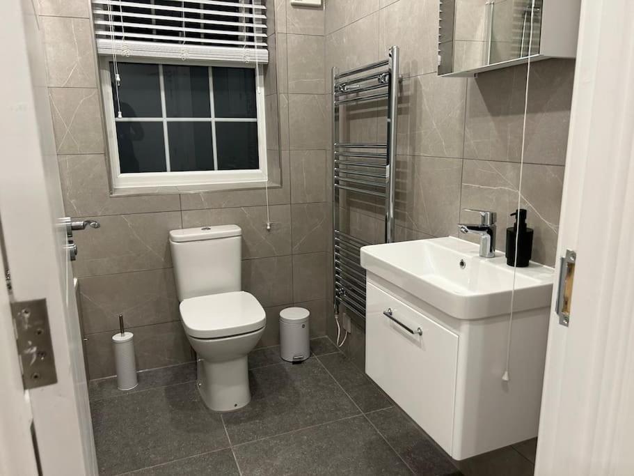1 Bed High Quality Modern Flat Apartment Edgware Exterior photo